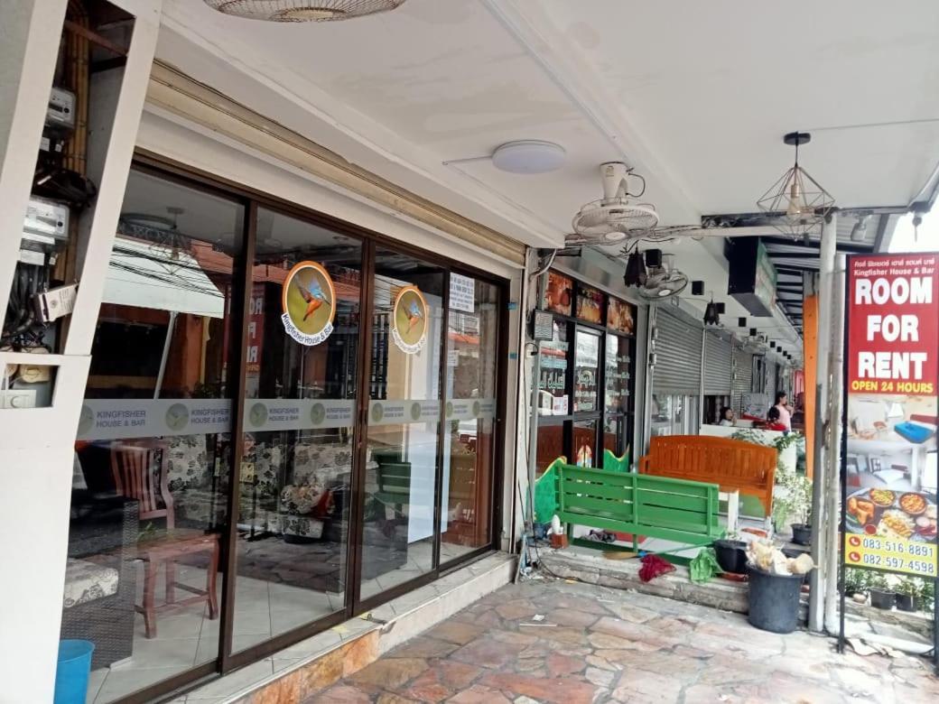 Kingfisher House And Bar Pattaya Exterior foto